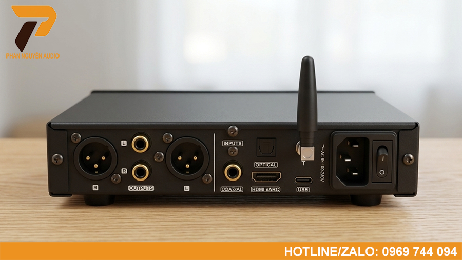 SMSL DO100 Pro được trang bị đầy đủ cổng USB, HDMI ARC, Optical, Coaxial, Bluetooth, RCA và XLR Balanced, đáp ứng nhiều nhu cầu kết nối âm thanh hiện đại.